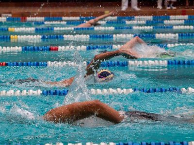 ¡Vení, divertite y sé parte del equipo de natación!